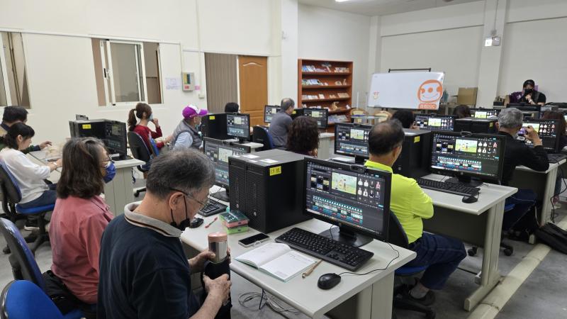 影片的虛擬主播~如何創建呢?