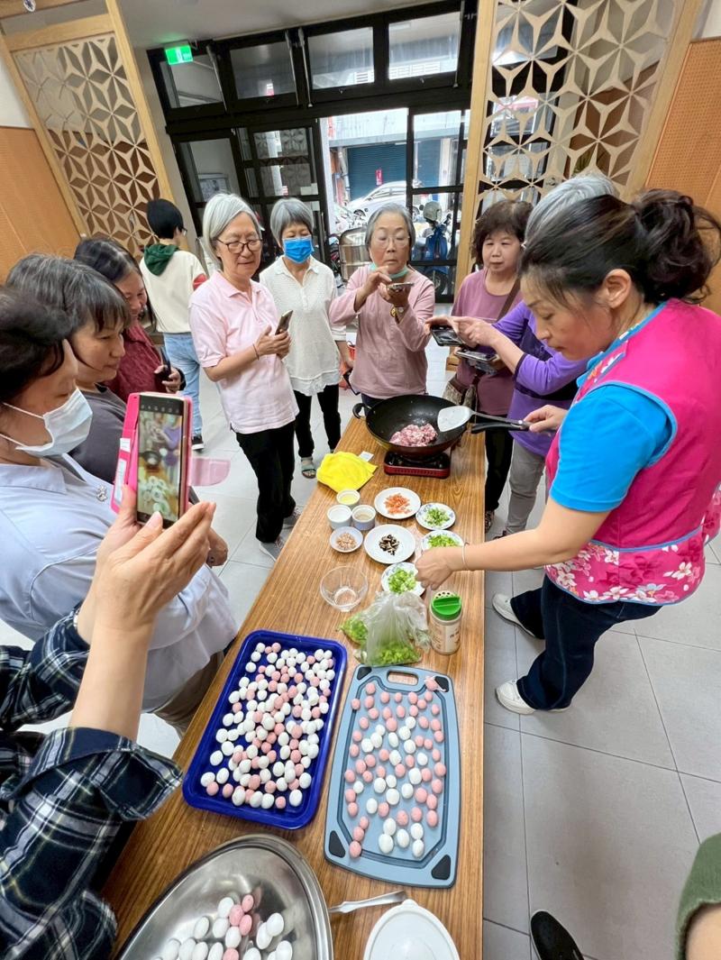 將食譜的步驟,一次都不漏地拍下來