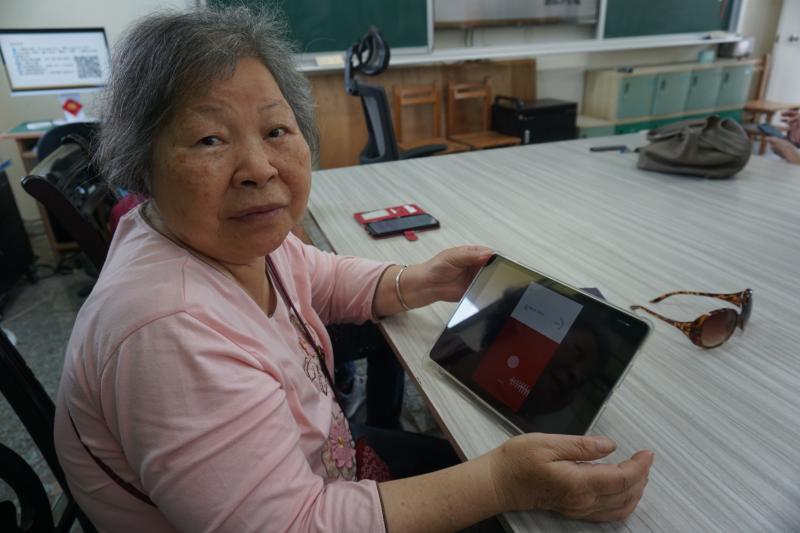 透過手指也能測量出心臟的跳動