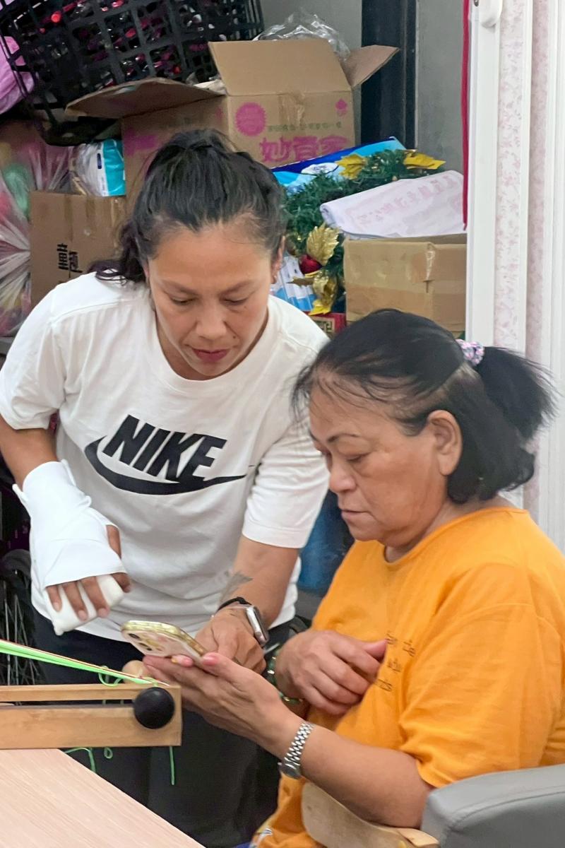 講師依照學員程度分享教學