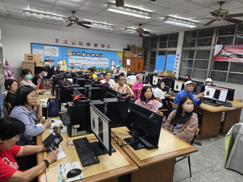 學習添加音效、轉場特效與配音