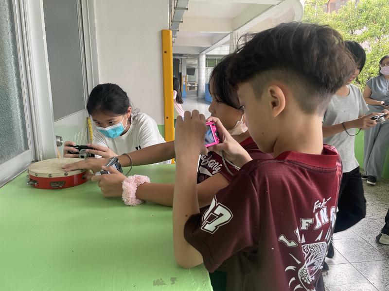 校園任務探險中