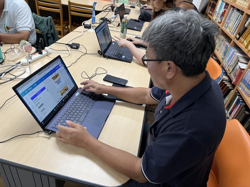 30分鐘創意海報設計-2