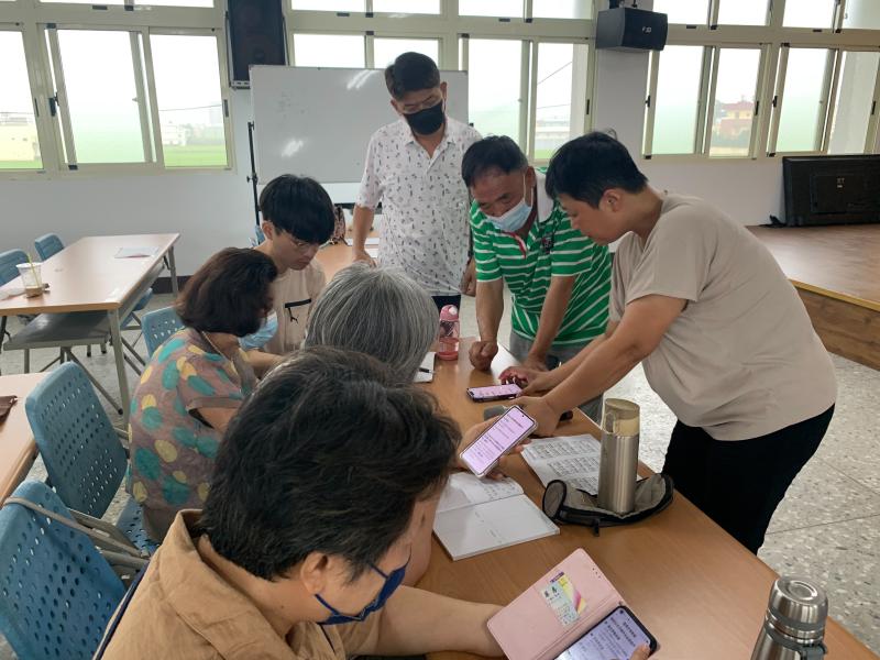 Facebook 的帳號申請與基本設定