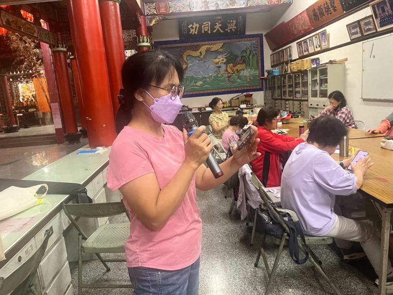 可以使用Brave軟體.