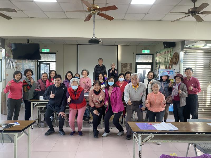 講師與學員一起大合照