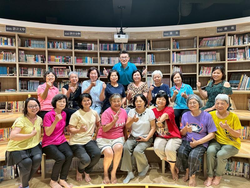 精品等級的圖書館