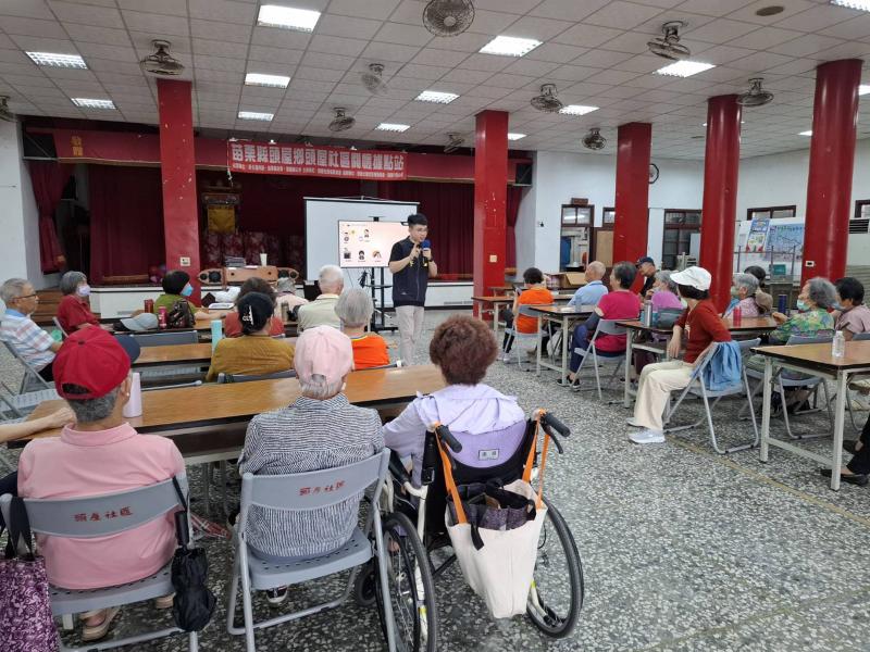 警官講解詐騙集團結構