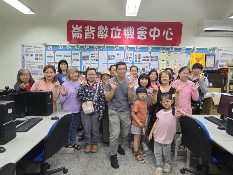 參與學員合影。