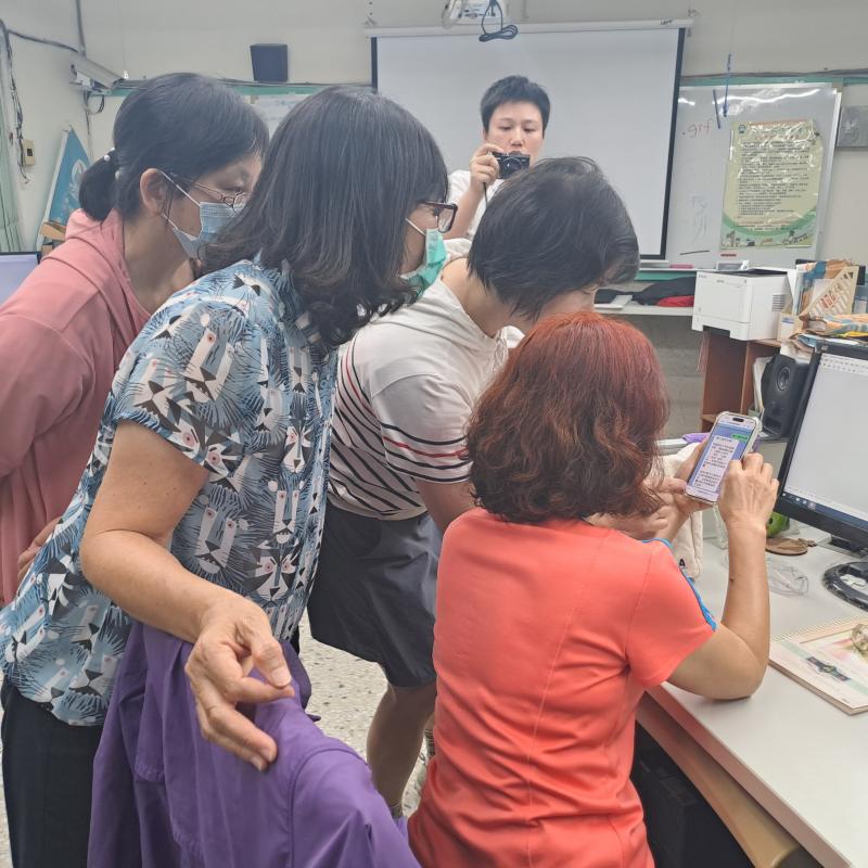 各個學員將所學的方式與老師共同討論