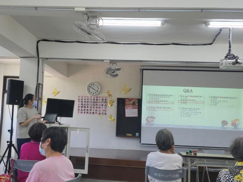 講師和學員進行Q&A解惑