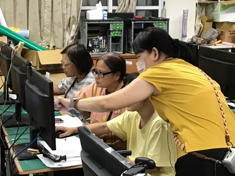 課程學員上課情形