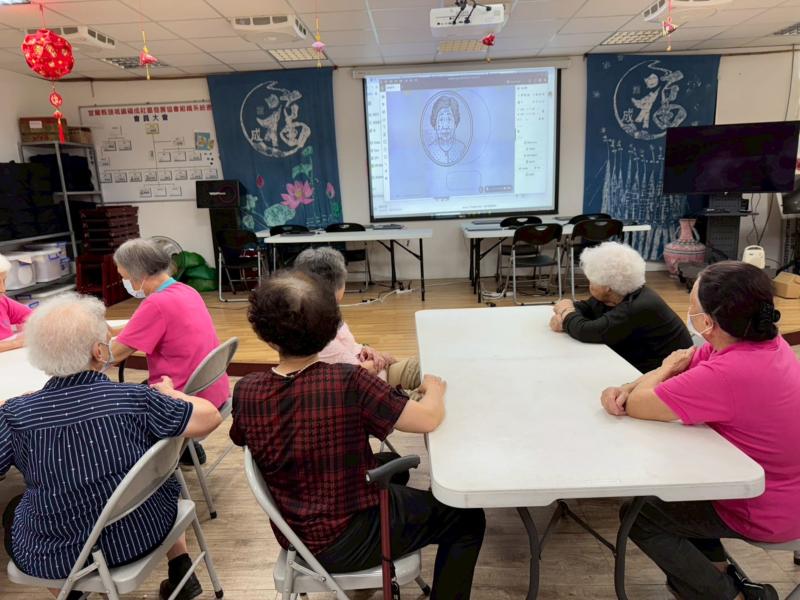 今天的課程中，老師帶領我們運用 AI 技術將長輩的大頭照轉換為卡通風格圖像，並進一步透過雷射雕刻機將其製作成實體成品，例如木板、壓克力吊飾或杯墊等。這個創作不僅讓我們學習影像處理與數位製圖技術，同時也深入體驗將數位作品實體化的整體流程。