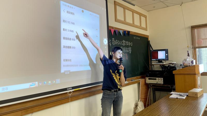 讓學員理解每個聊天室都有佔存記憶體需要清理。