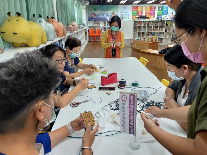 討論十字繡排列法