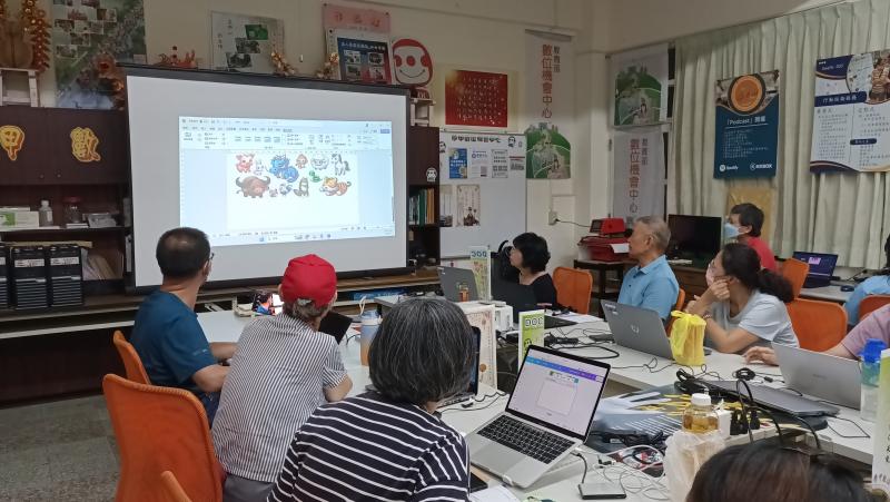 使用Canva設計馬克杯圖案,完成個人化的馬克杯版面編排