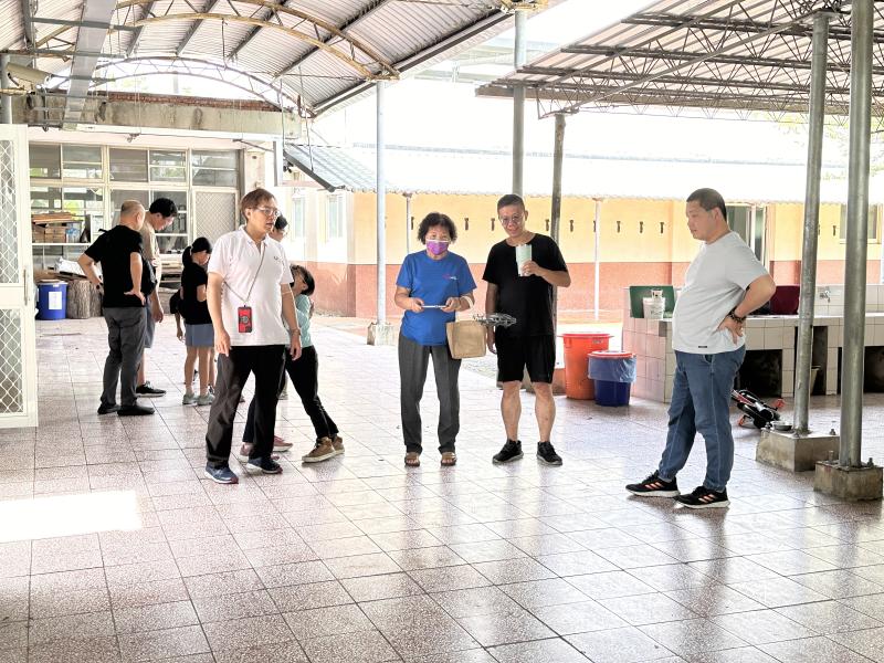 實際操作無人機