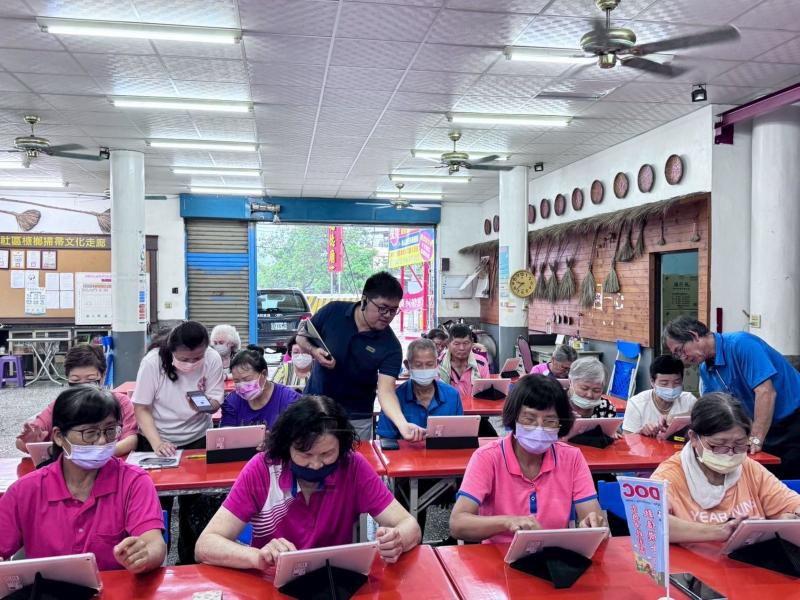 行動教學不僅打破了距離的限制，大大提升了學員的參與率與學習動機。