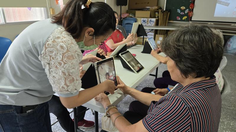 首先要先學會如何照相~