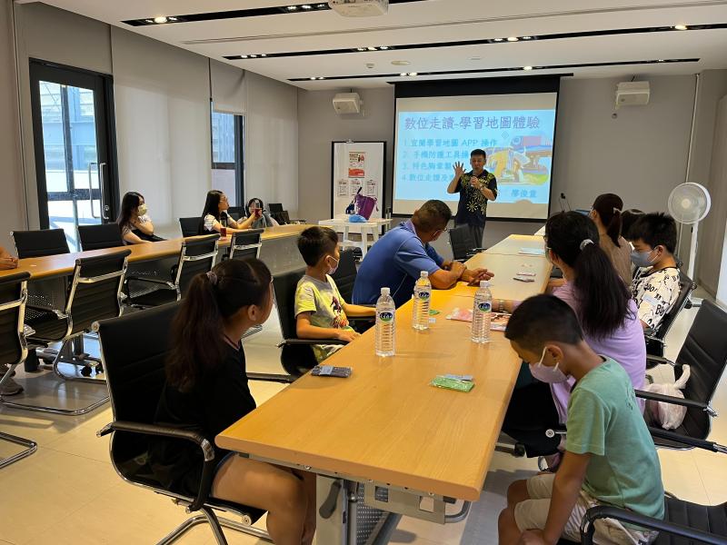 老師介紹學習地圖操作程序。