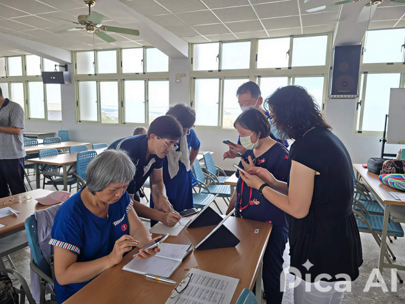 學員們體驗從零開始建立個人網站過程