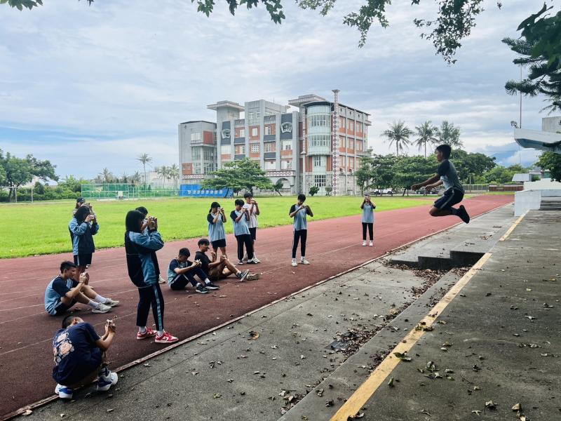 實際外拍(光線構圖、背景設計、道具使用)