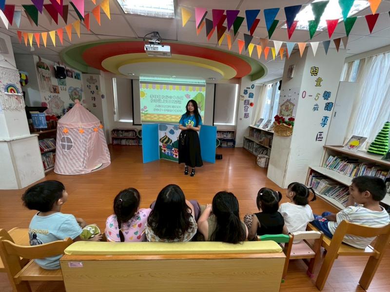 「數位喜閱：探究式閱讀」是一個結合數位科技與探究學習策略的閱讀教學模式。