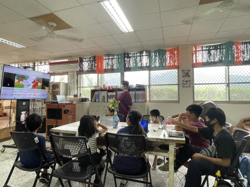 本次課程與善牧的孩子一起玩Ai創作