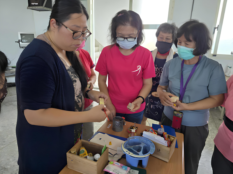 原本以為這些物品已經沒有價值，沒想到只要稍加構思與巧手改造，就能搖身一變成為獨特的藝術品。