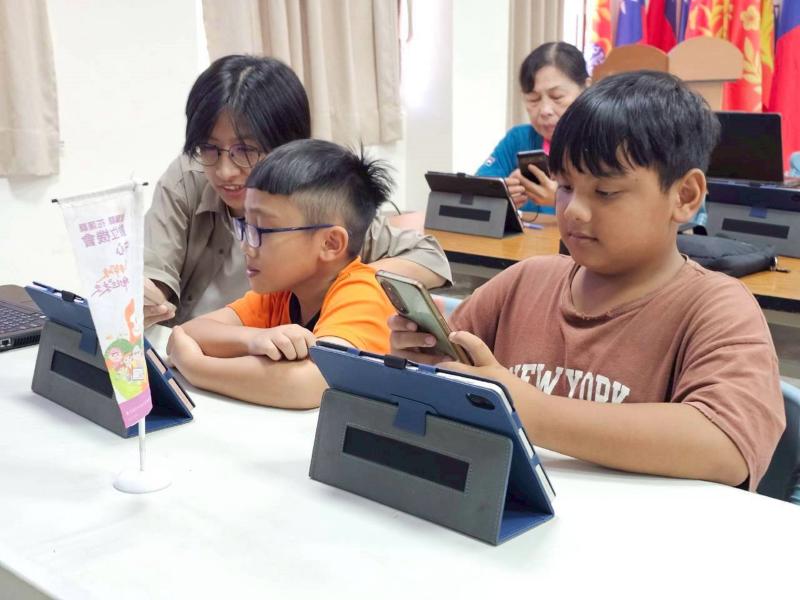 今天的課程中,我們要透過AI系統來嘗試創作屬於自己的故事。