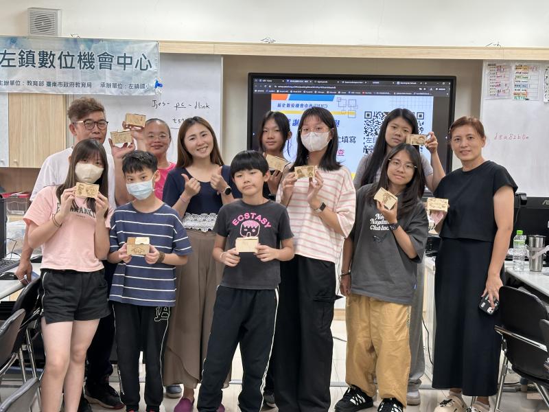 大合照展示學員成品