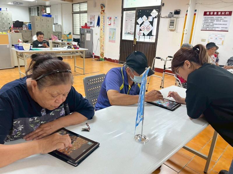 透過多元內容刺激腦部活力，延緩認知退化