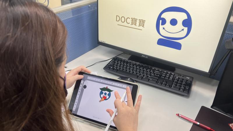 用畫圖APPSketchBook創作個吉祥物貼圖, 登入 LINE Creators Market 上傳檔案上架於LINE貼圖商店