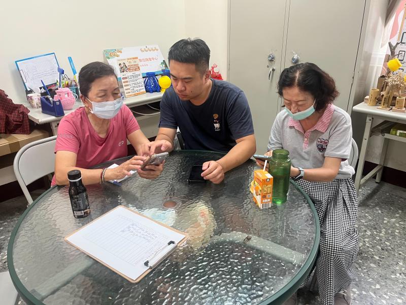 CapCut 其實是一套功能滿多元的影音編輯 APP，不只基本的剪輯，還有很多延伸功能喔.