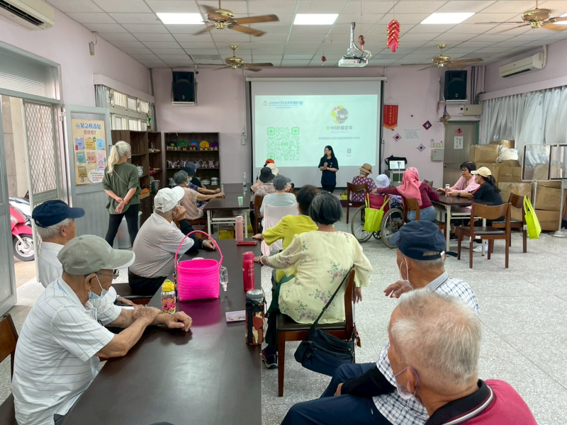 「幫我投票一下」「借我一下帳號」 這不是友情，是詐騙的開場白。 親友借錢前，先打個電話確認他是不是真有借。