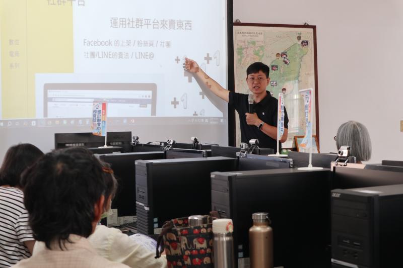 講述行銷技巧並分享實際案例