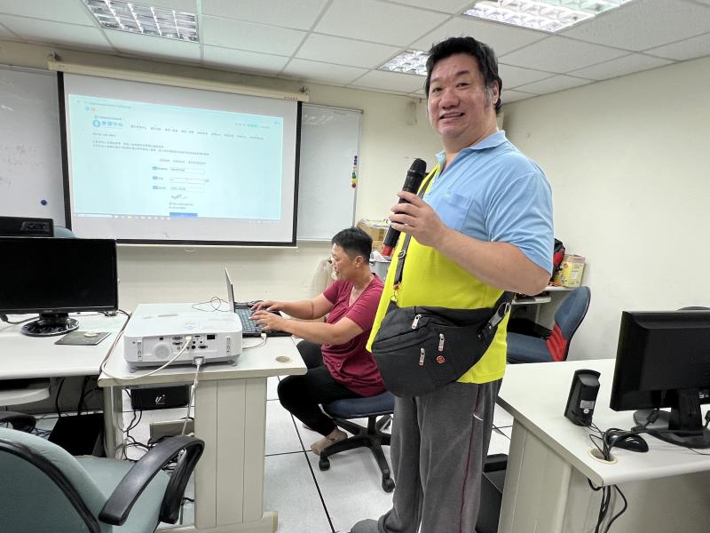 歐老師說明開通學習中心帳號