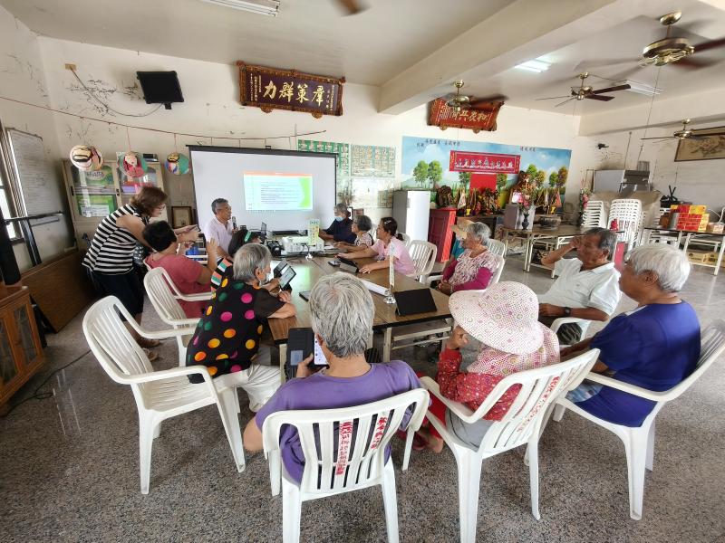 透過手機實作，體驗智慧鏡頭在生活中的便利應用