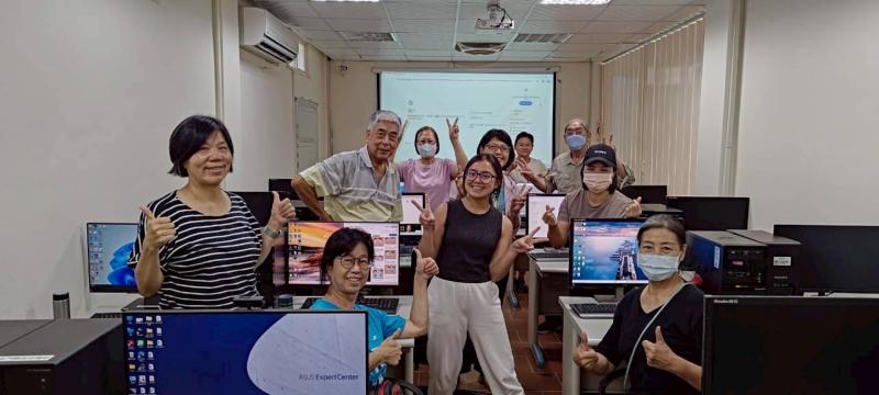 講師與學員開心大合照