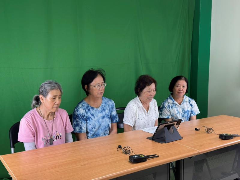 《春青不打烊，阿公阿嬤Live秀》來囉！在宜蘭頭城福成社區，我們邀請長者們一起上鏡，無論是唱歌、講古、手作展示，分享生活智慧與笑聲回憶阿公阿嬤都要Live給你看！