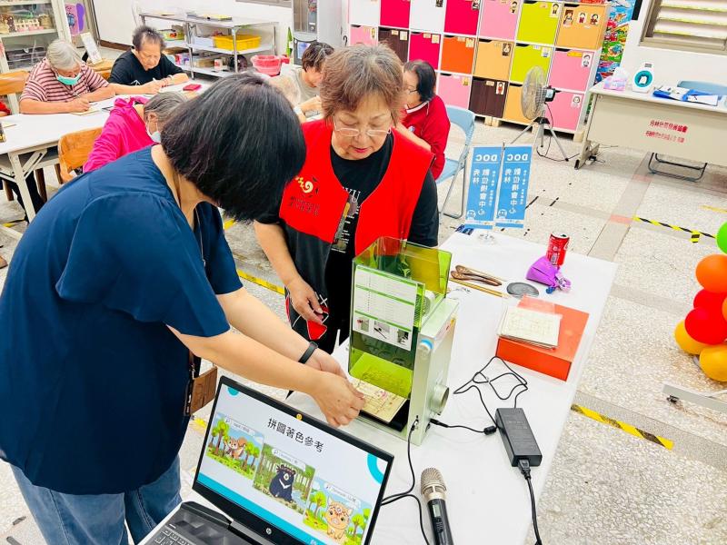 學員將學習如何運用電腦軟體進行圖像編輯，將心中的構想轉化為適合雕刻的圖案。