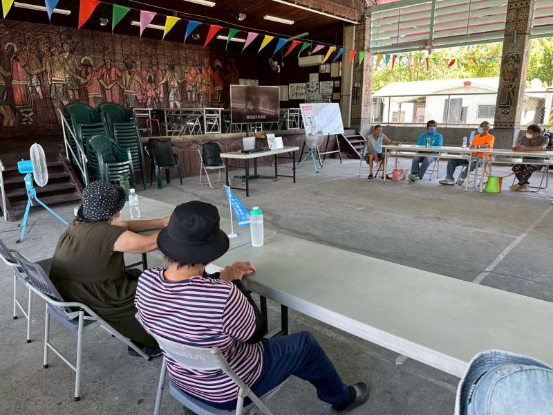 講師向學員介紹今日課程內容