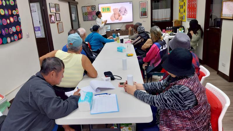 講師介紹拍攝操作辦法