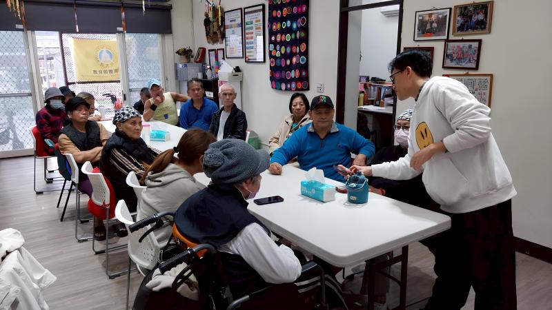 學員開始自行操作