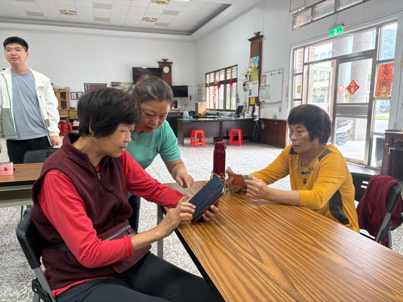 成功申請並使用虛擬健保卡，感覺非常實用，未來看診與領藥都更方便，也更願意多嘗試數位服務。