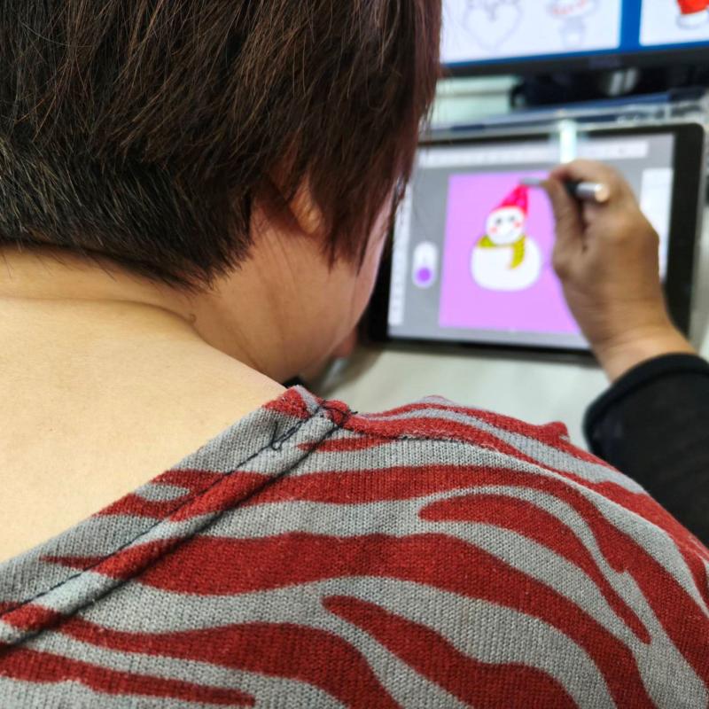 學員加上聖誕元素創作