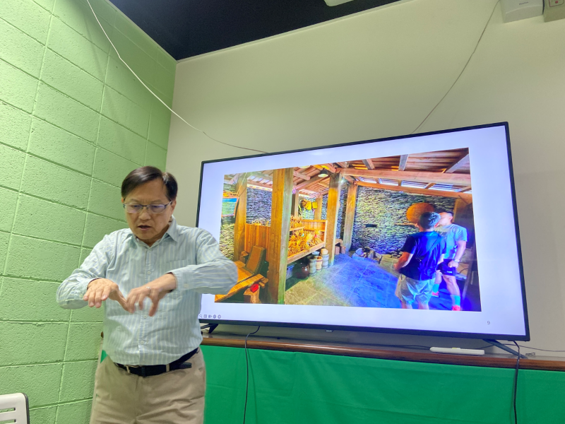 課程進行到家屋構造的分享時，學員們依照手中的照片與自己過去的生活經驗，紛紛說出心裡的想法。