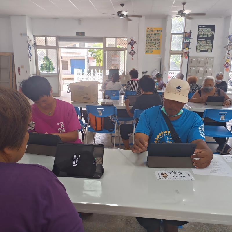 才剛開始學習怎麼使用平板