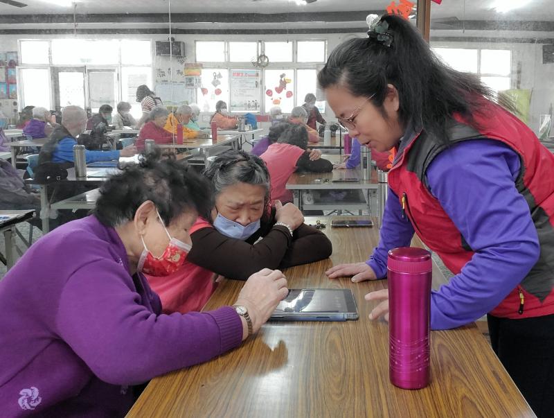 確保每位長者都能獲得個別指導。