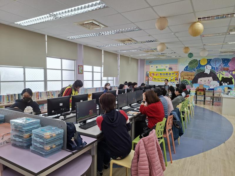 115年度第一堂課程＂打造吸睛圖文＂開始上課啦！